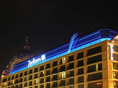 Fotos Radisson bei Nacht | Berlin
