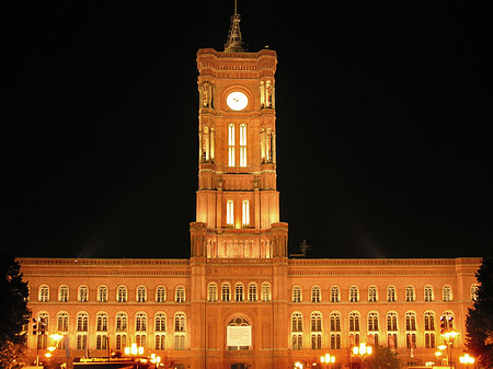 Fotos Rotes Rathaus bei Nacht