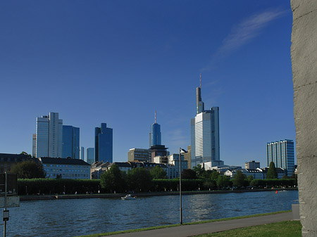 Foto Skyline von Frankfurt mit Obelisk