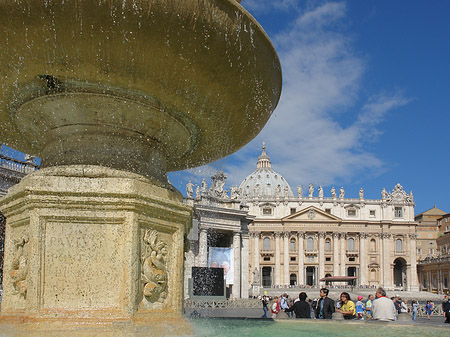 Foto Brunnen mit Petersdom - 